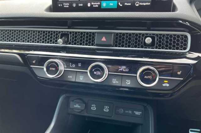 Honda Civic Hybrid 2.0 eHEV Advance 5dr CVT 